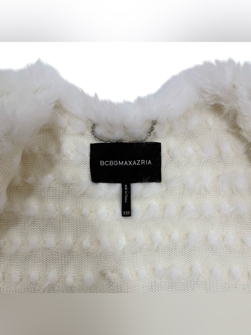 BCBG MAXAZRIA Faux Fur cropped shrug in ivory / cream color
Size XXS - Picture 7 of 8